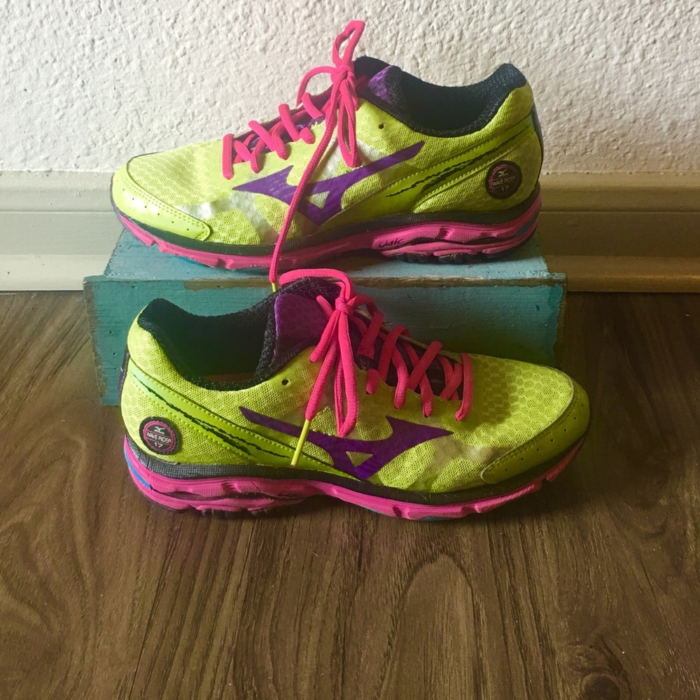 Women’s Mizuno Running Shoes